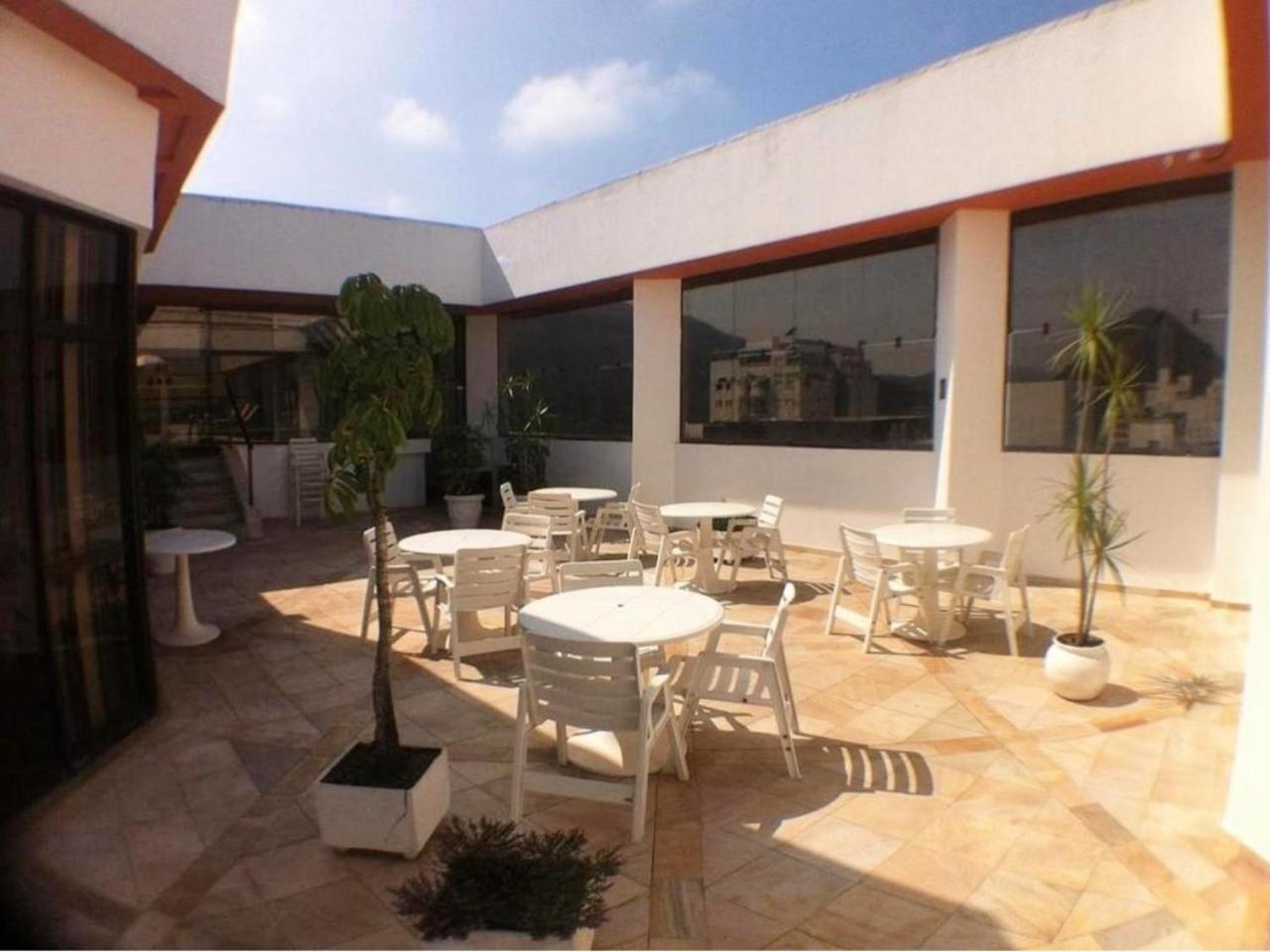 Flat Service Pitangueiras com Vista Mar