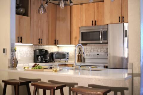 Donner Lake Gem 4Br 3Bath Chalet view 4