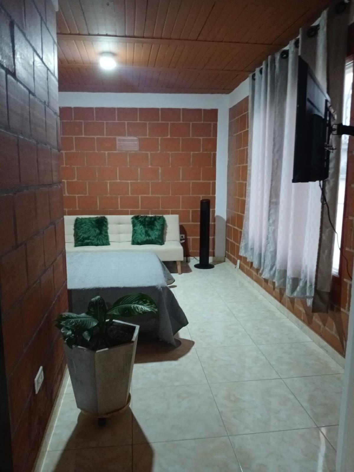 Amplio y comodo Apartaestudio