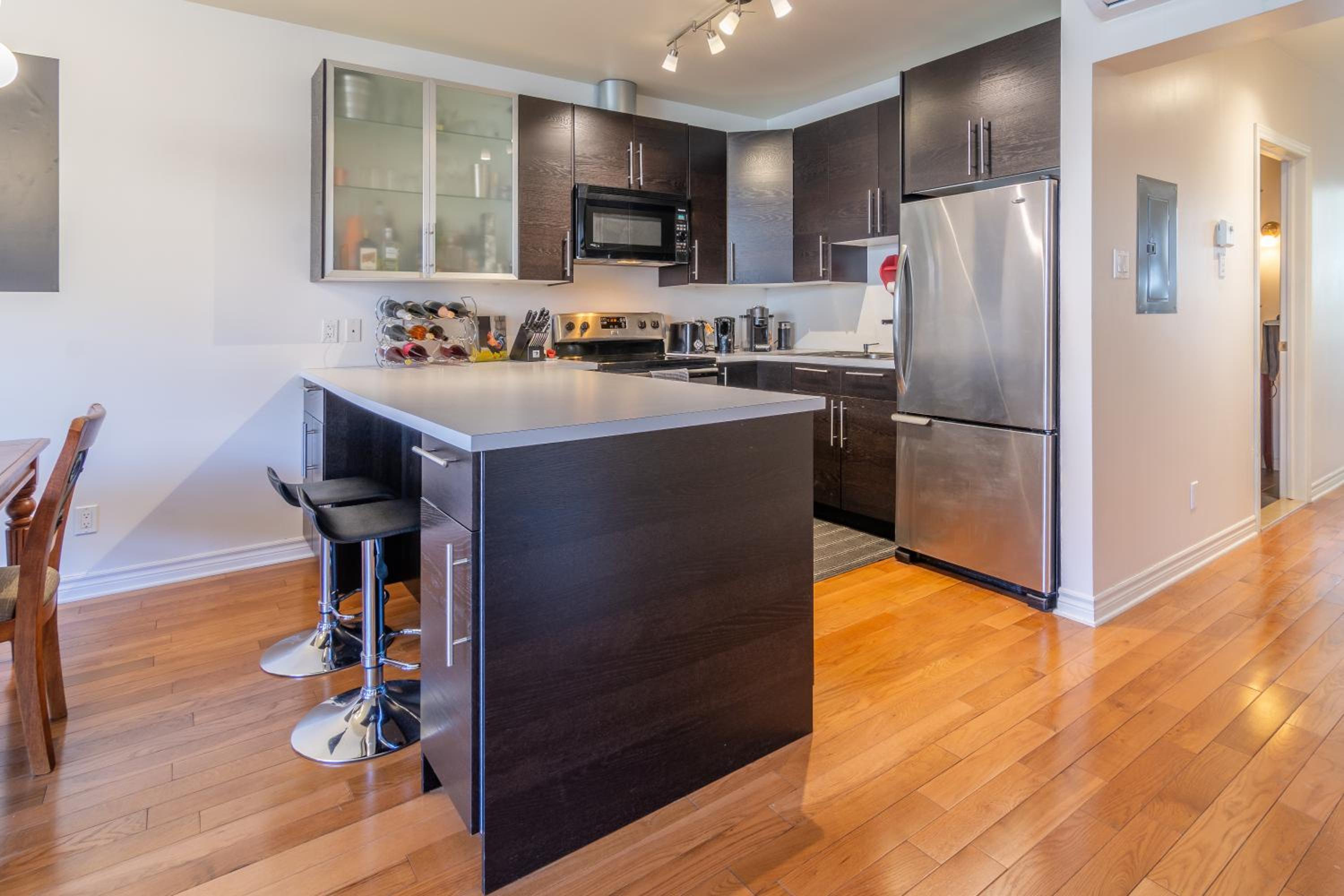 Appartement calme et cosy près du canal Lachine