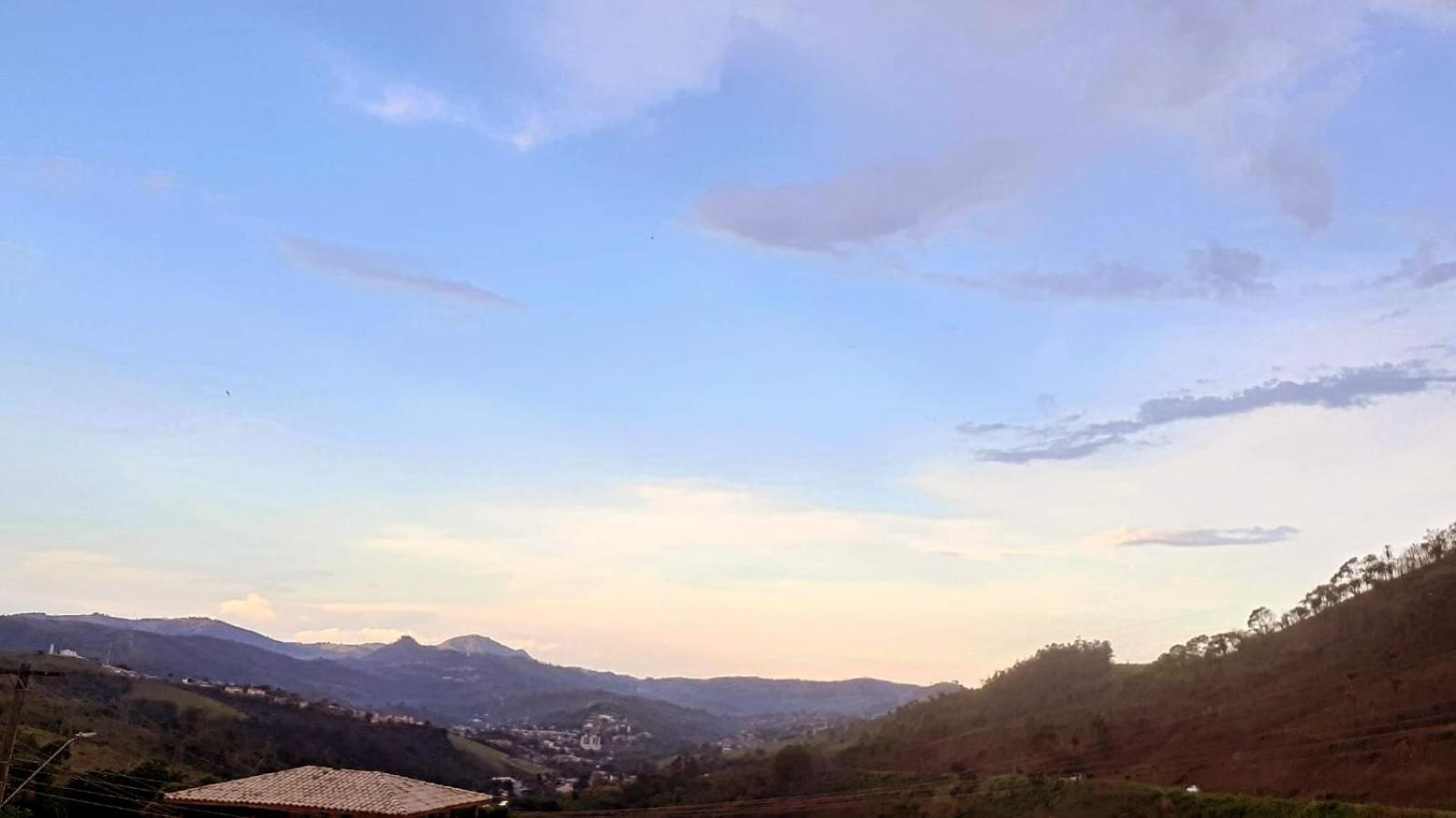 Casa com vista exuberante, no interior de São Paulo