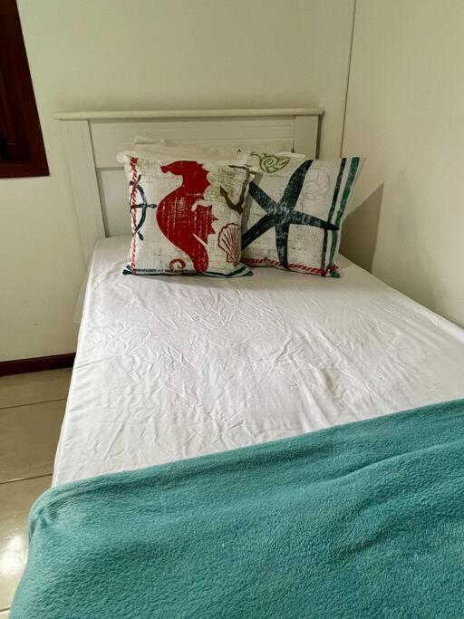 Casa espetacular em Búzios, 4 quartos, piscina, churrasqueira