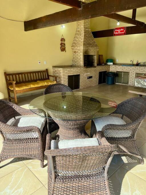 Casa espetacular em Búzios, 4 quartos, piscina, churrasqueira