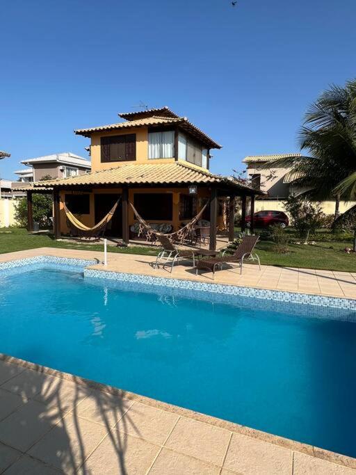 Casa espetacular em Búzios, 4 quartos, piscina, churrasqueira
