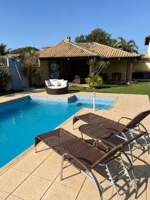 Casa espetacular em Búzios, 4 quartos, piscina, churrasqueira