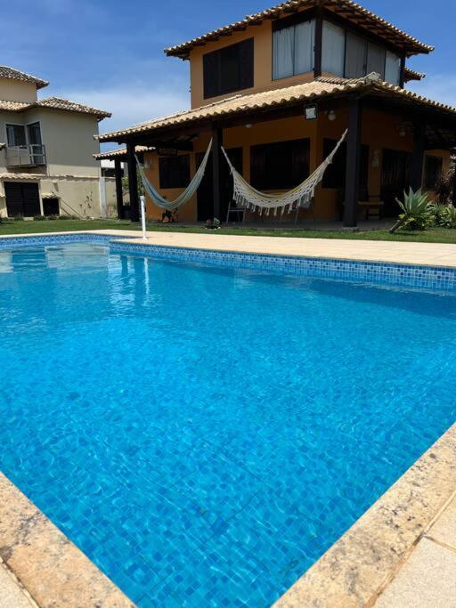 Casa espetacular em Búzios, 4 quartos, piscina, churrasqueira