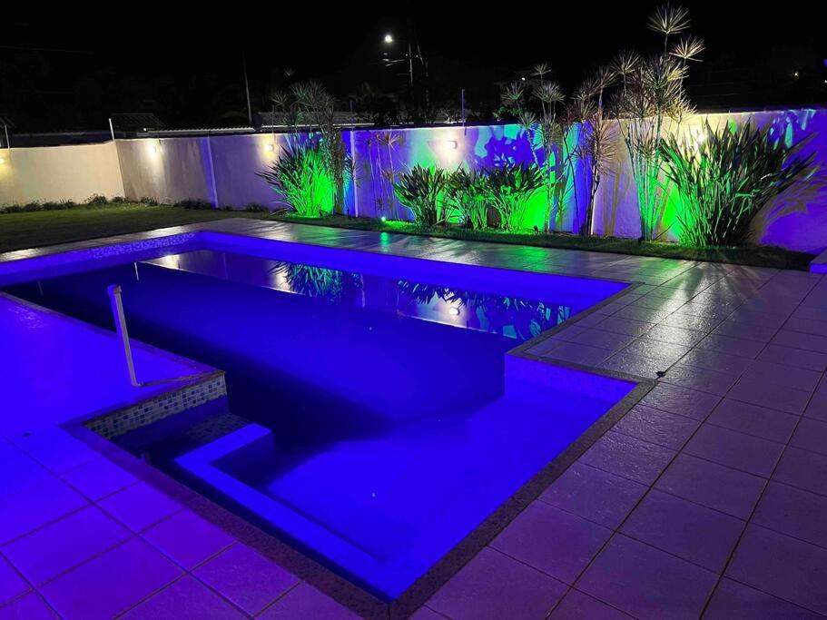 Casa espetacular em Búzios, 4 quartos, piscina, churrasqueira
