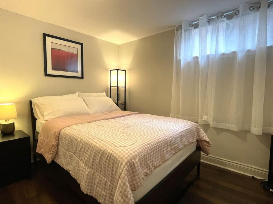 2 bedroom rental apartment , 1 sofa bed, 2 car parking