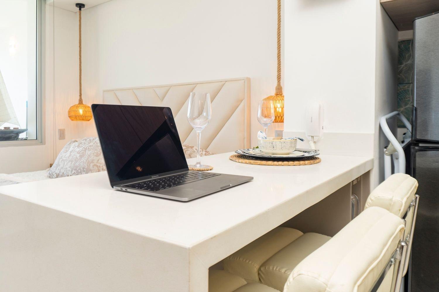 Suite VIP Frente al Mar | Piscinas y Puesta Sol CB715