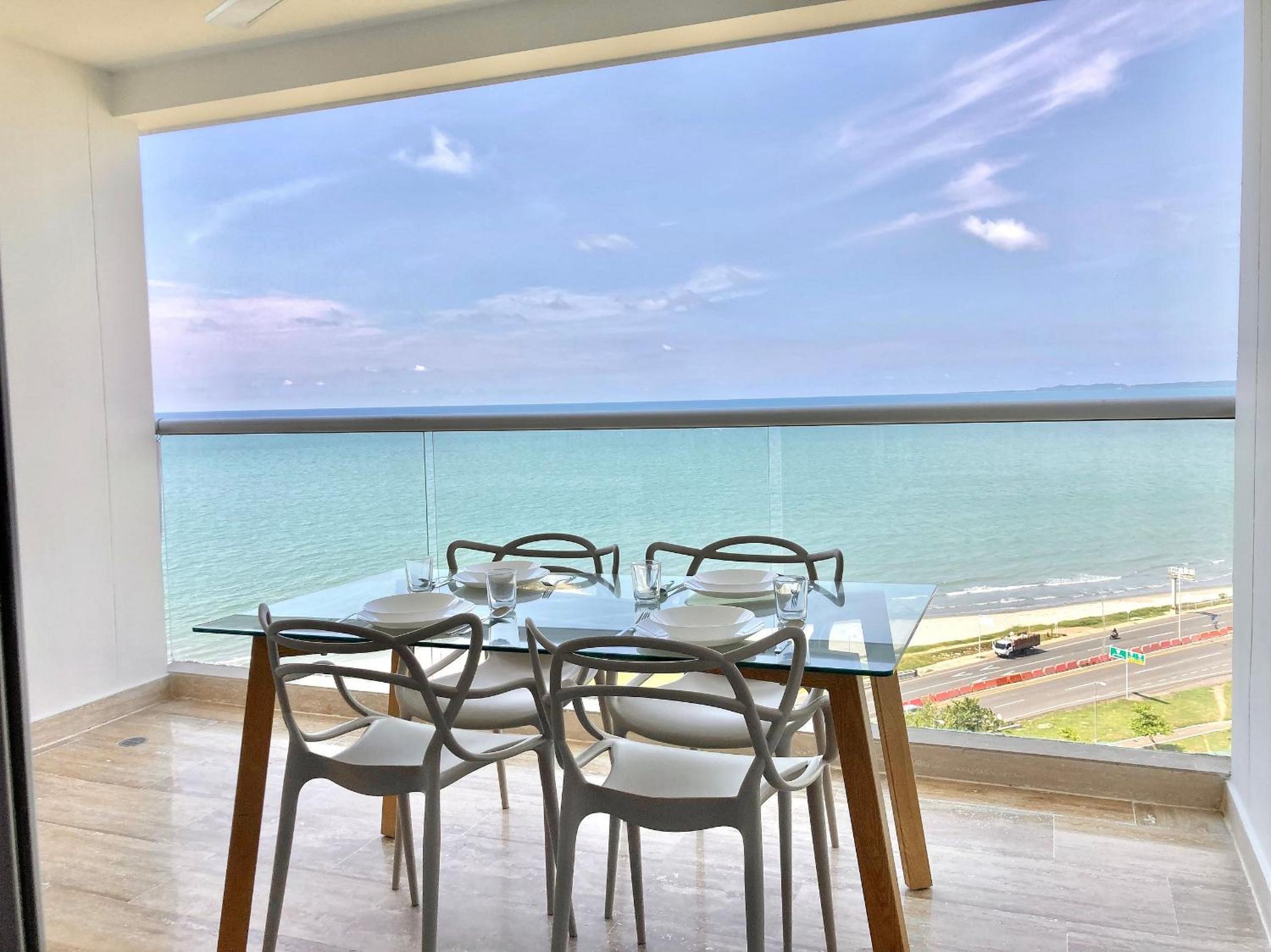 Suite vista al mar con hamaca y 2 camas queen p 12