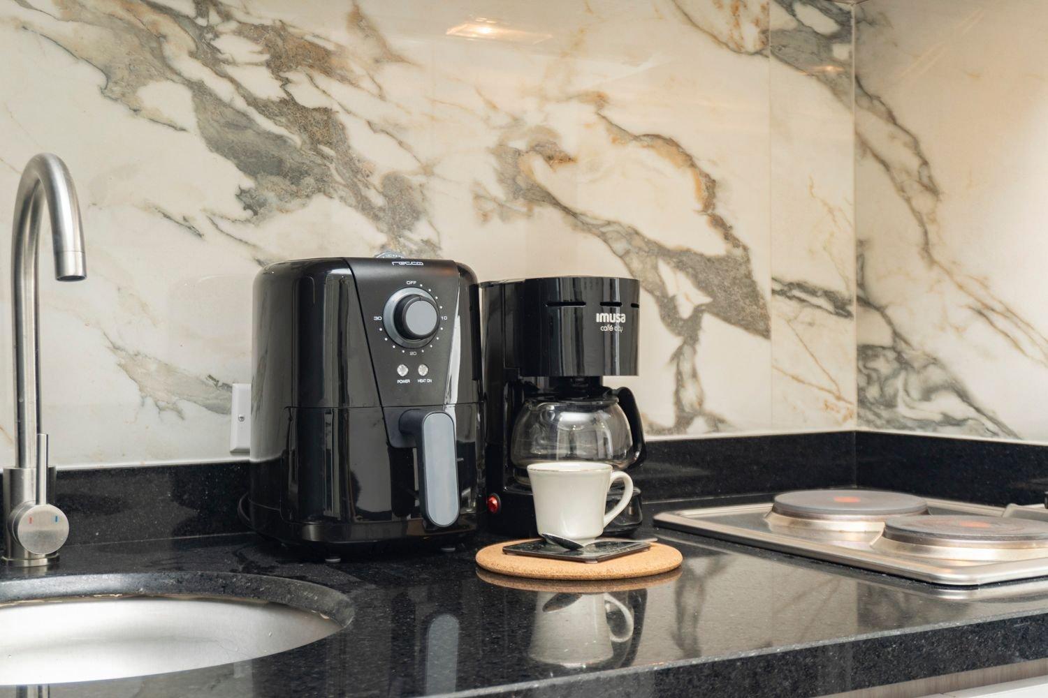 Suite moderna con WiFi rápido, balcón y vista CB1432