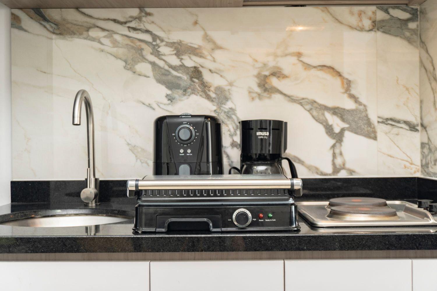 Suite moderna con WiFi rápido, balcón y vista CB1432
