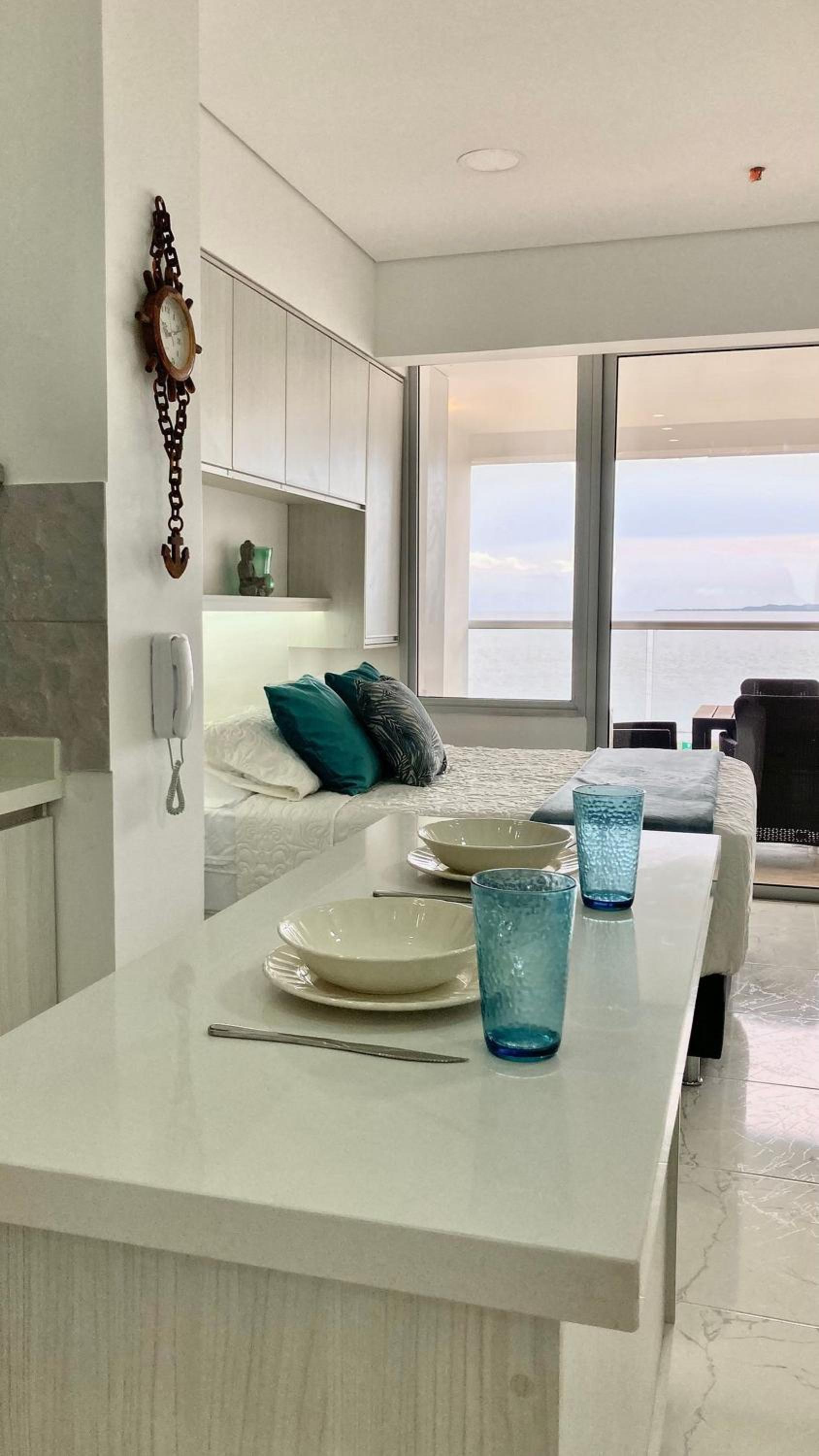 Suite frente al mar + piscina + balcón privado 727