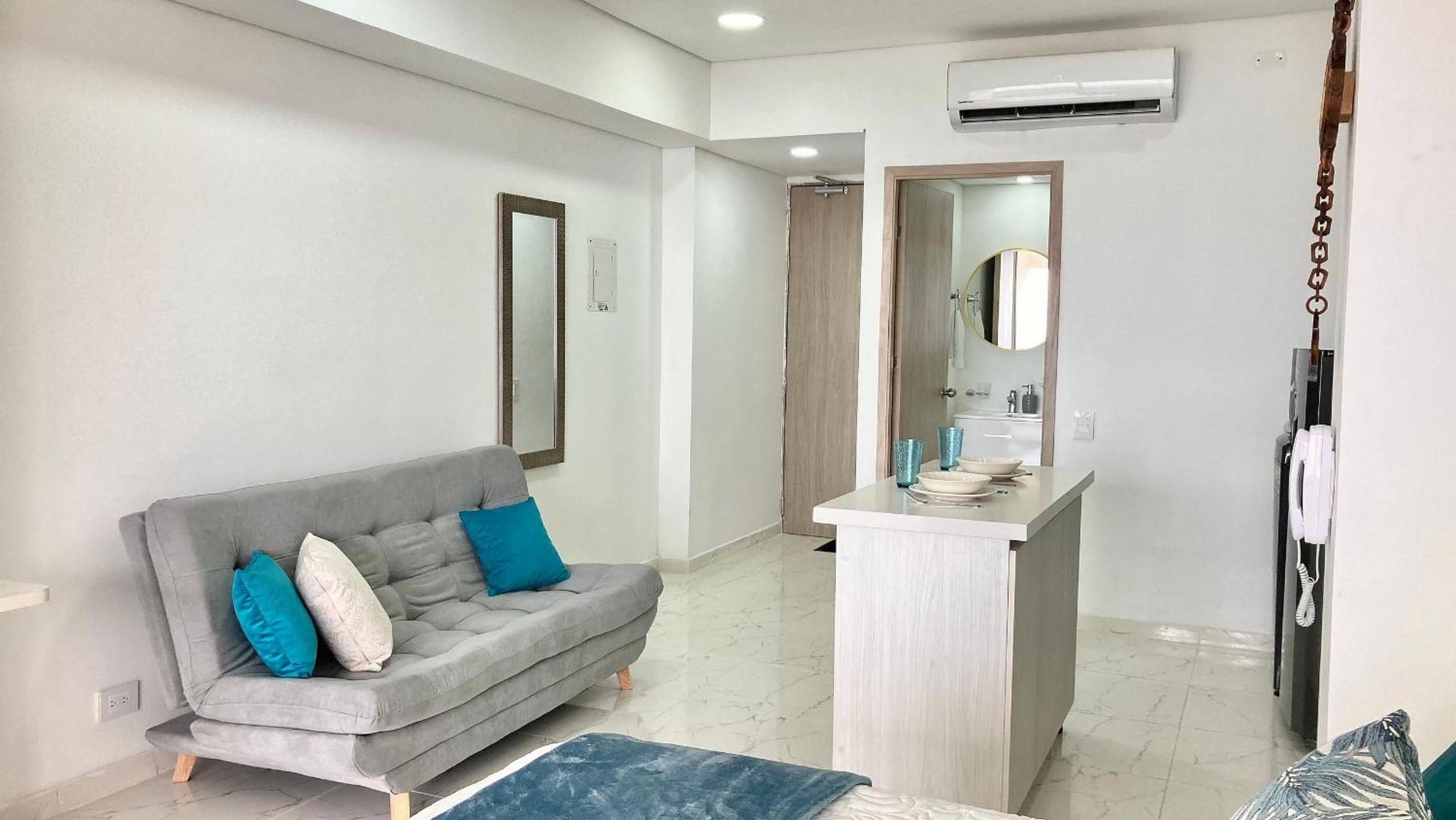 Suite frente al mar + piscina + balcón privado 727