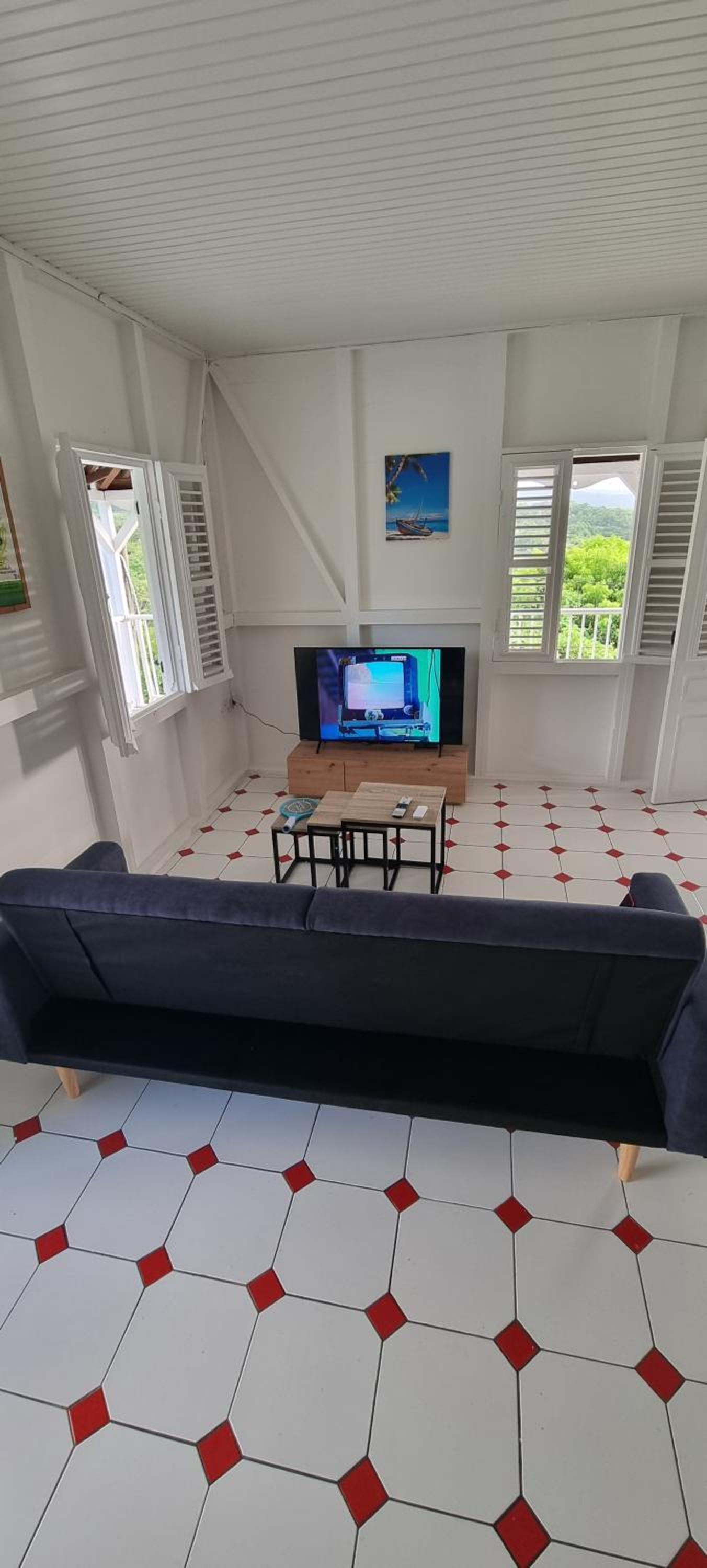 Haut de villa 1chambre climatisée à 3min de l'habitation Clément view 4