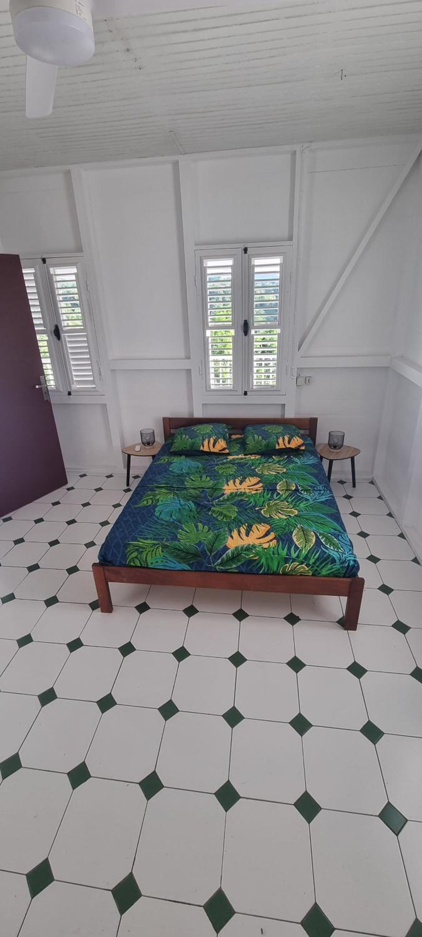 Haut de villa 1chambre climatisée à 3min de l'habitation Clément view 5