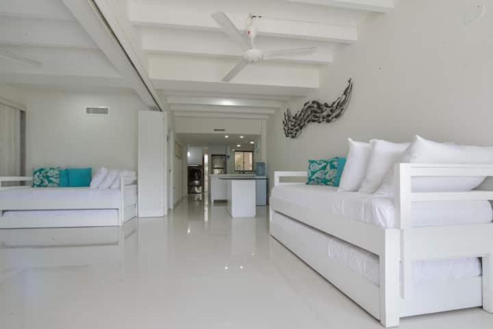 Edificio Bay Point Apartamentos