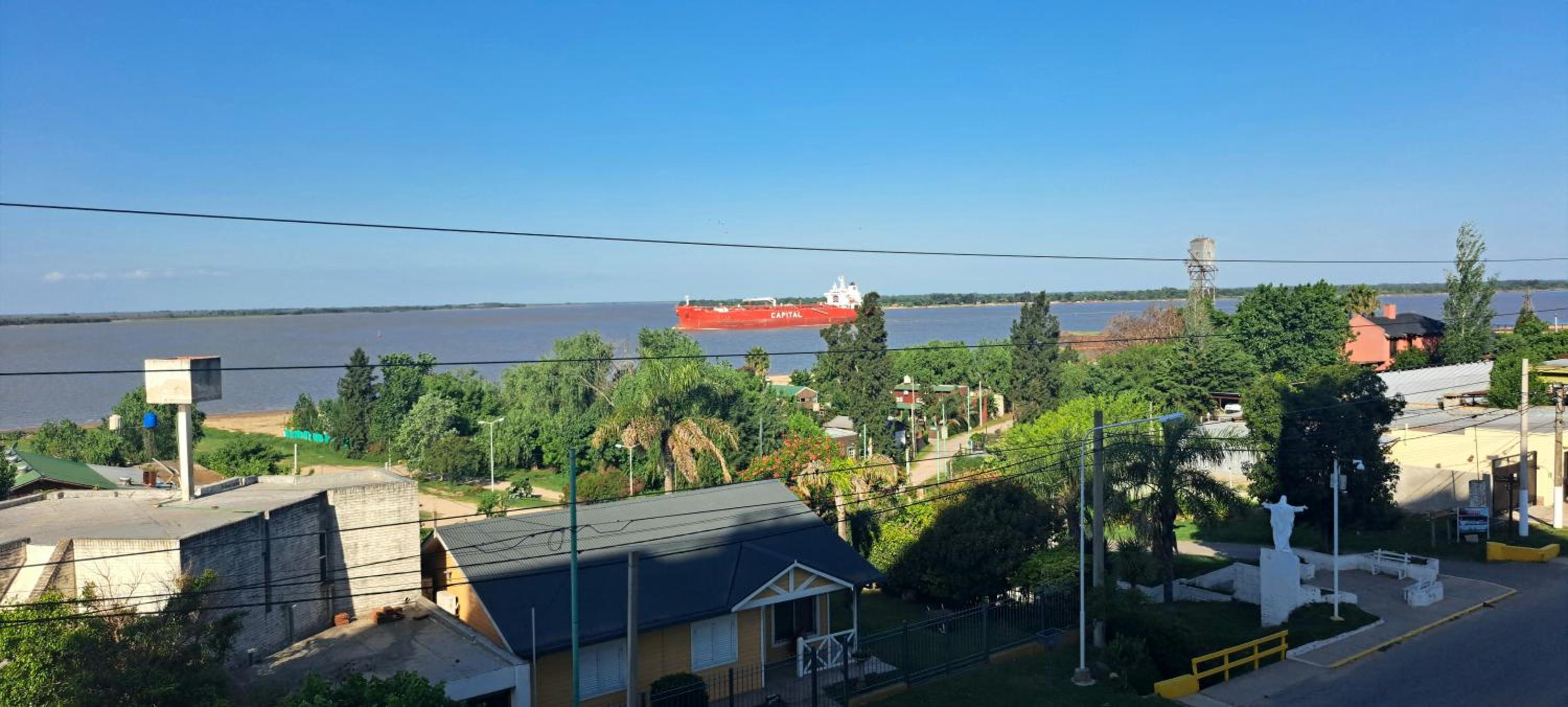 Departamento con vistas al Río Paraná