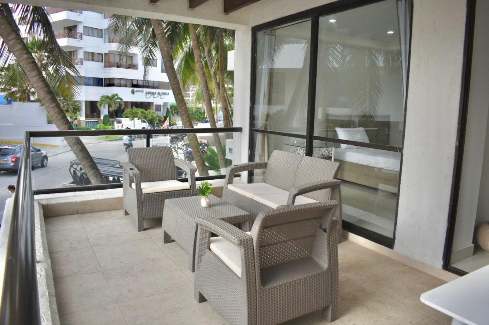 Edificio Bay Point Apartamentos