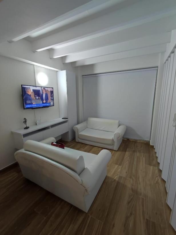 Edificio Bay Point Apartamentos