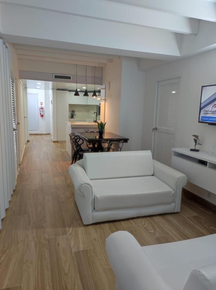 Edificio Bay Point Apartamentos