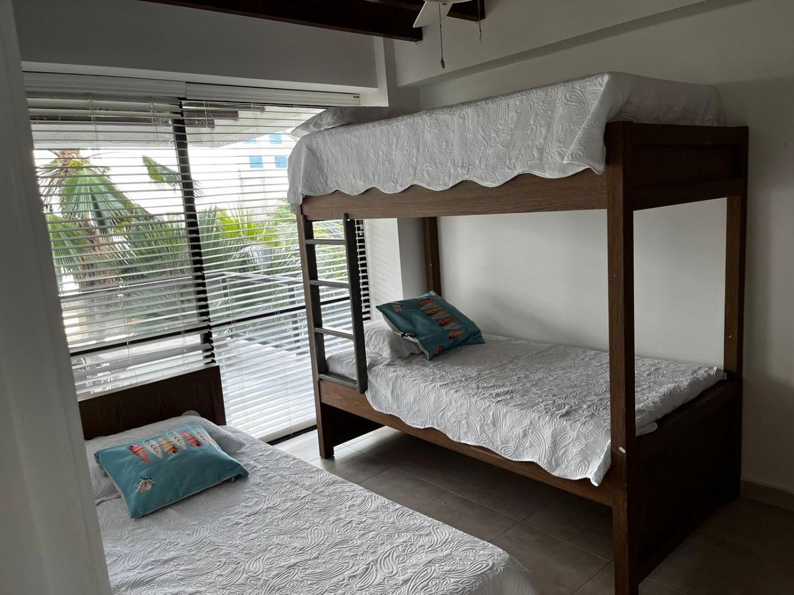 Edificio Bay Point Apartamentos