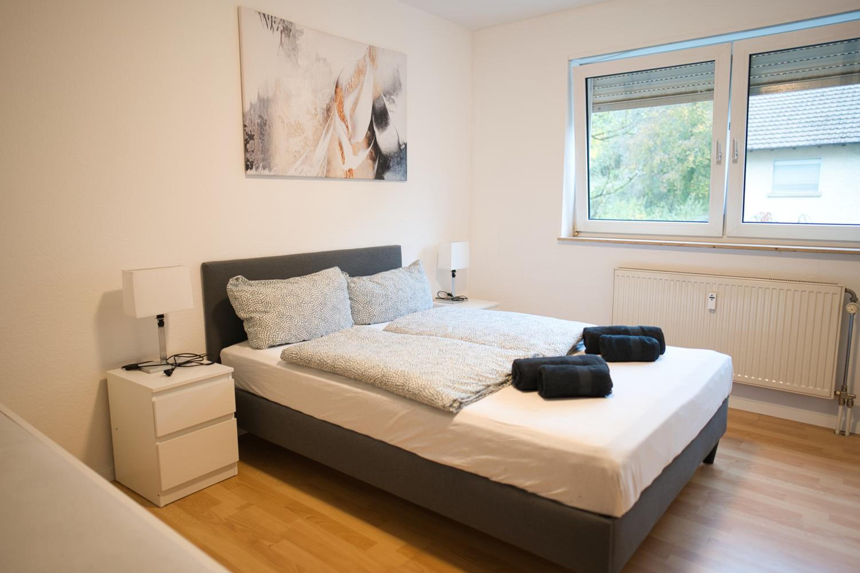 Modern und Gemütlich, Ferienwohnung mit Balkon und Netflix in Leimen WeHome Komfort