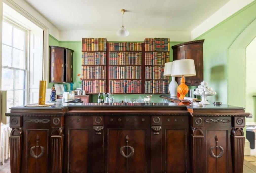Amazing Dockyard Historical Georgian House