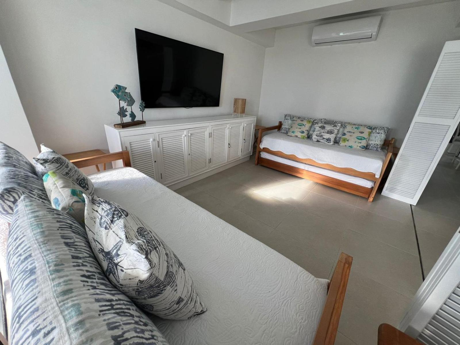 Edificio Bay Point Apartamentos