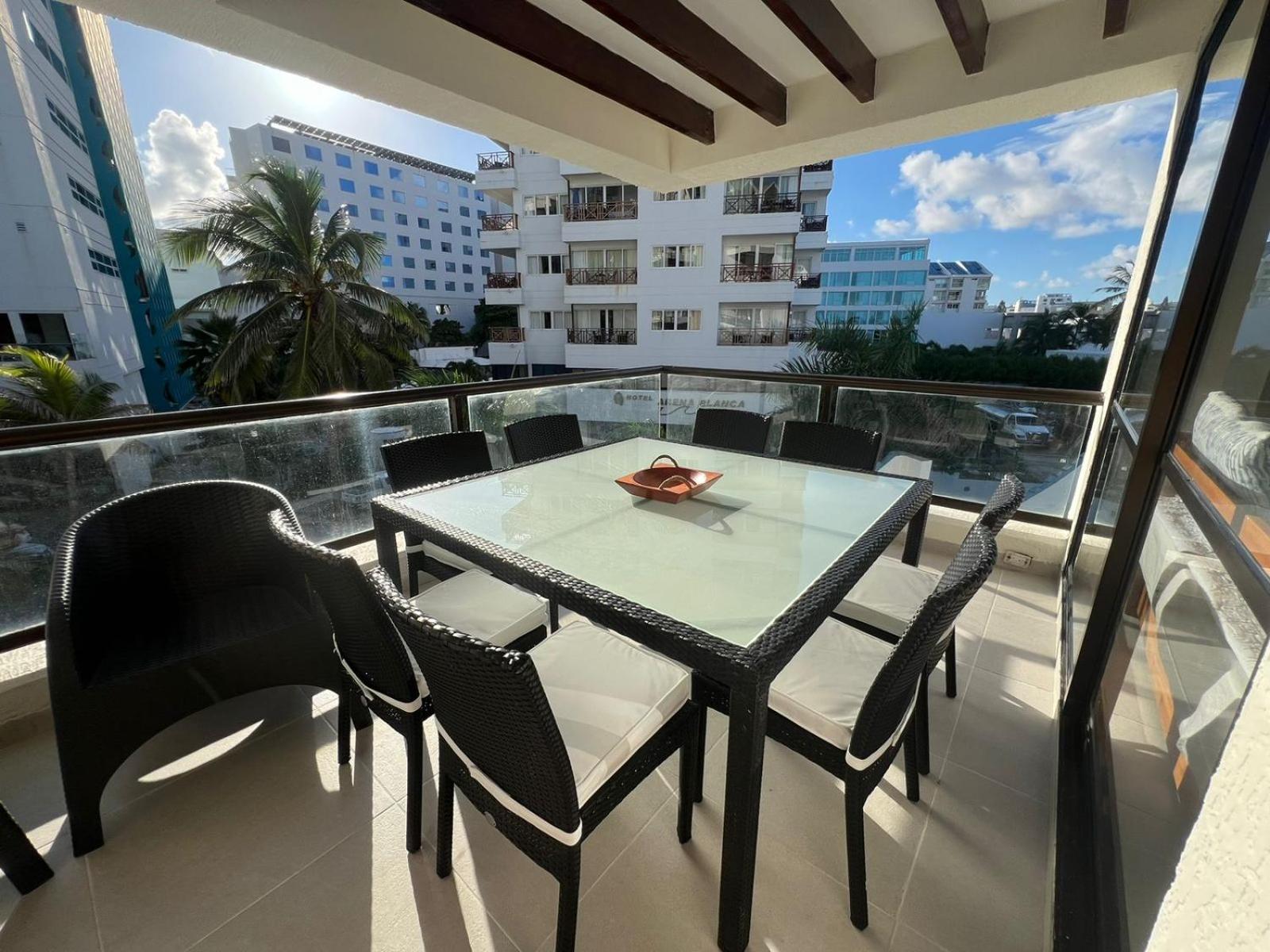 Edificio Bay Point Apartamentos