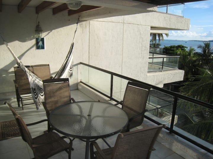 Edificio Bay Point Apartamentos