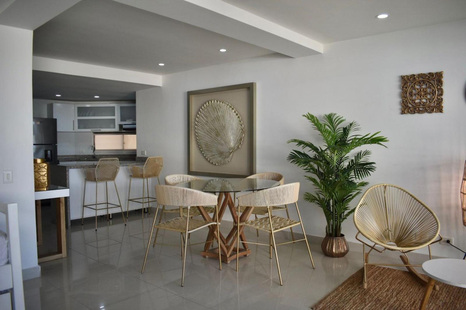 Edificio Bay Point Apartamentos