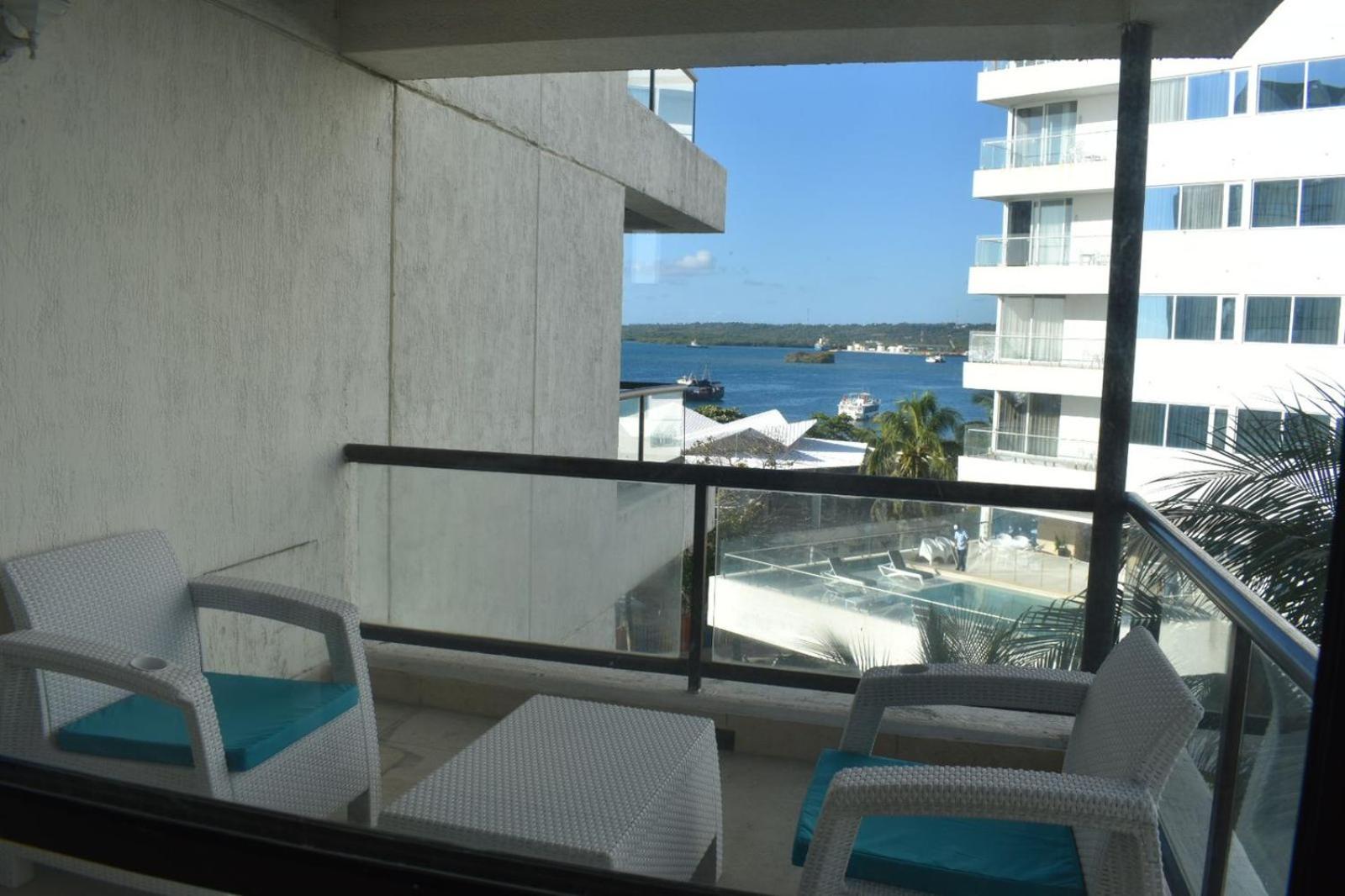 Edificio Bay Point Apartamentos