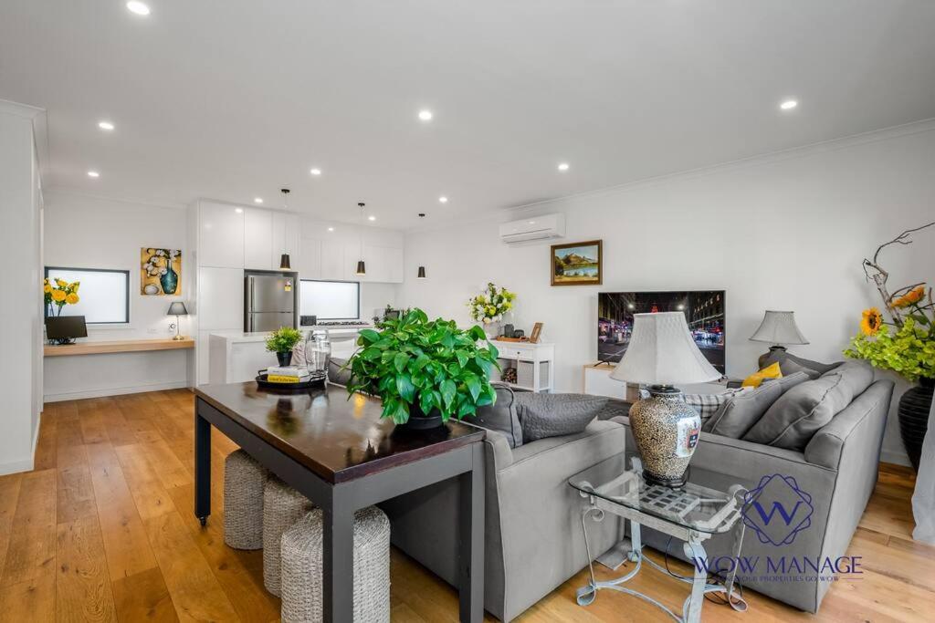Spacious & Cosy 4B3B near DFO & Convention Centre