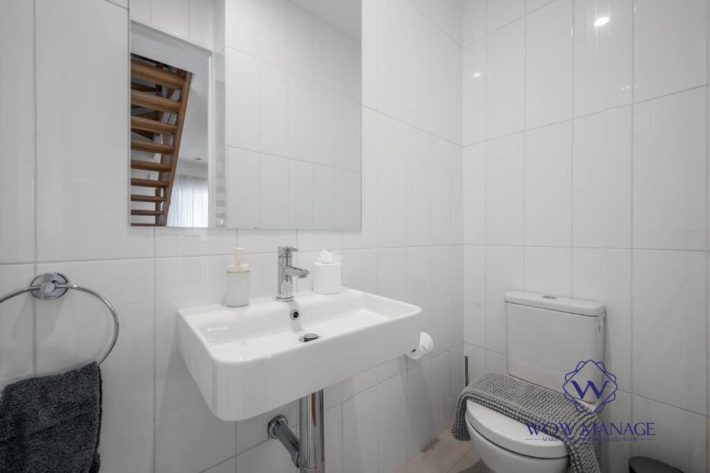Spacious & Cosy 4B3B near DFO & Convention Centre