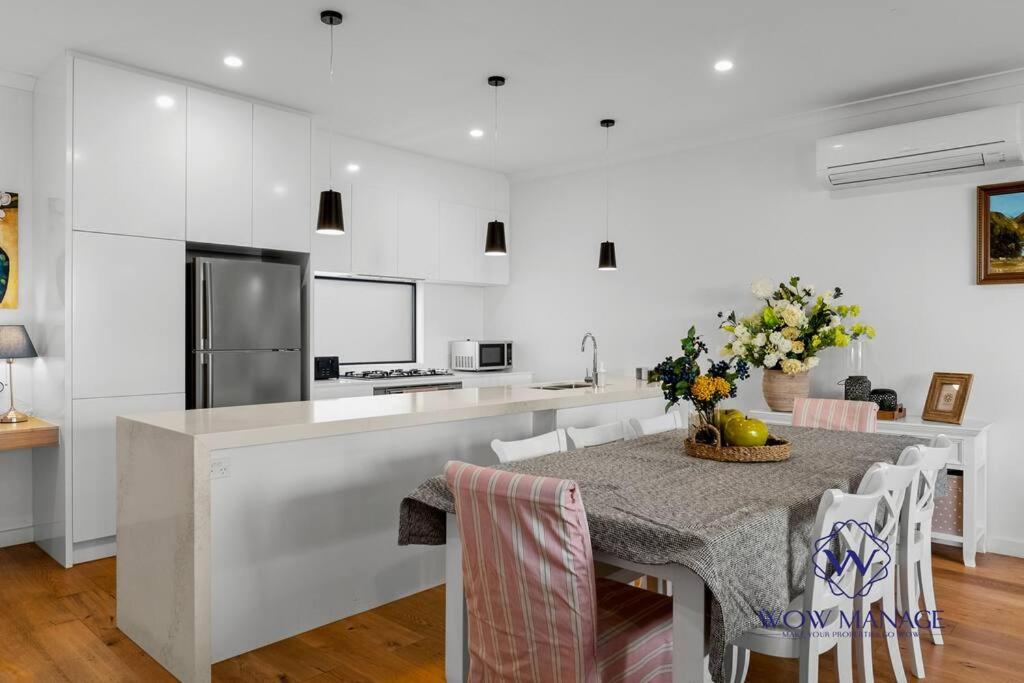 Spacious & Cosy 4B3B near DFO & Convention Centre