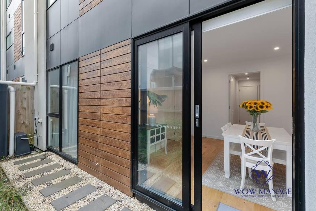 Spacious & Cosy 4B3B near DFO & Convention Centre
