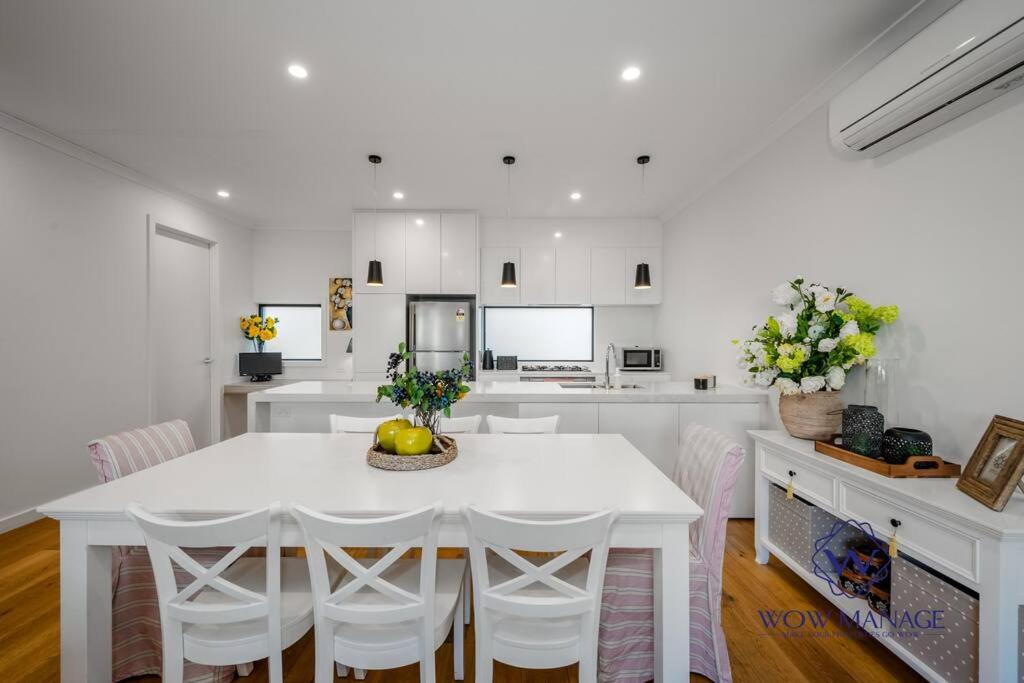 Spacious & Cosy 4B3B near DFO & Convention Centre