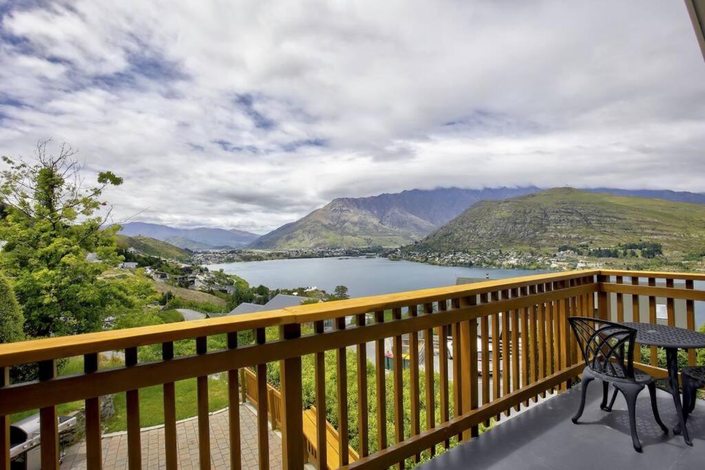 Wonderful On Woodlands - Family friendly home