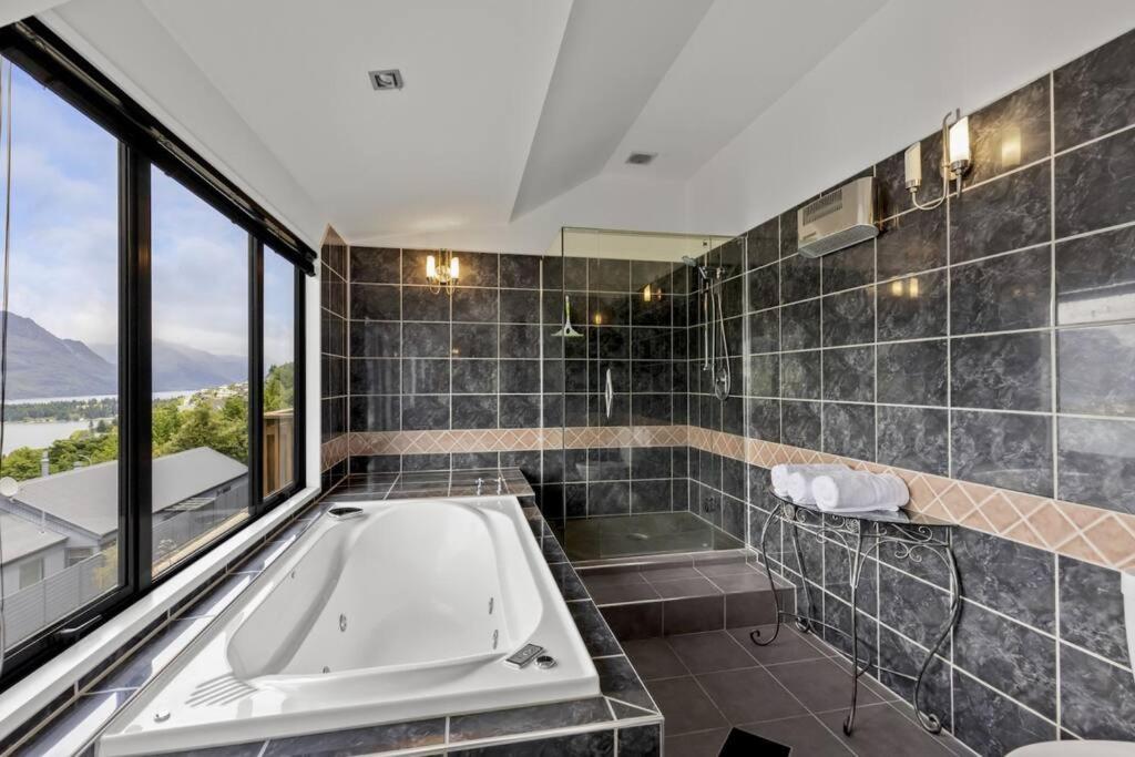 Wonderful On Woodlands - Family friendly home