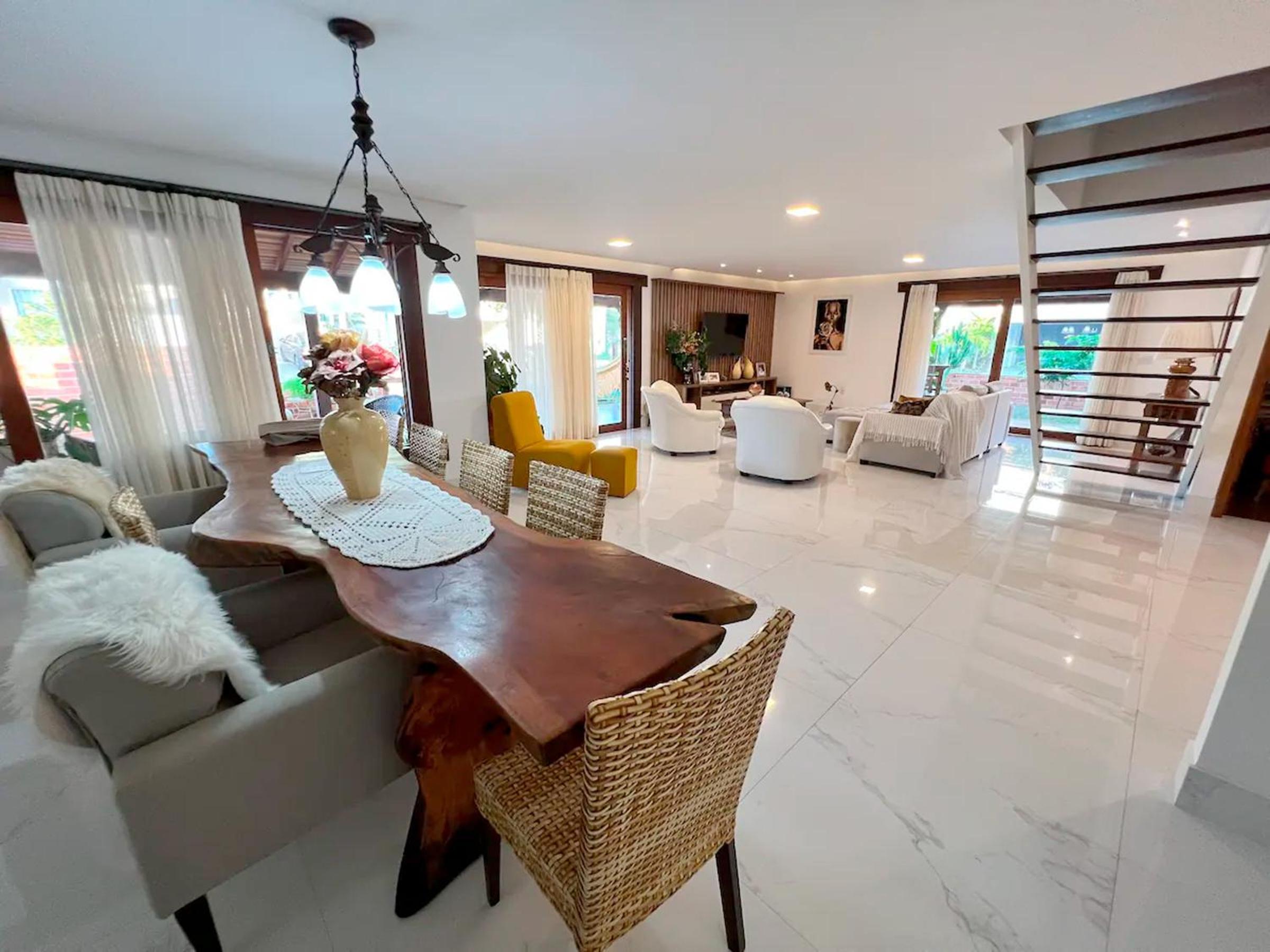 Casa de Novela com Piscina e Area Gourmet