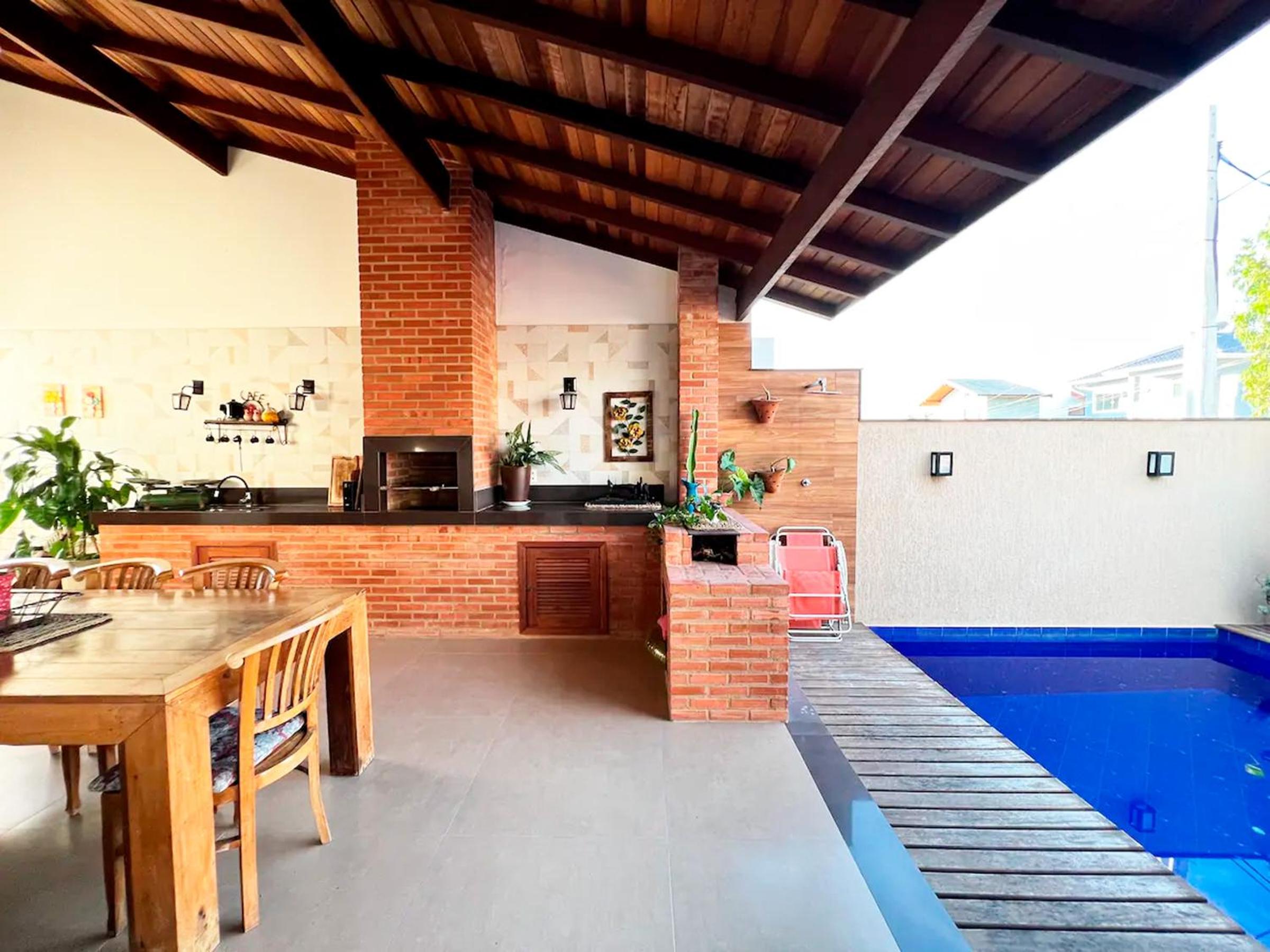 Casa de Novela com Piscina e Area Gourmet