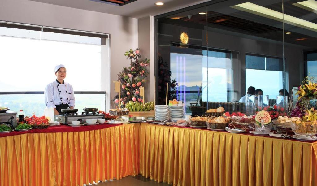 Royal Palace Hotel