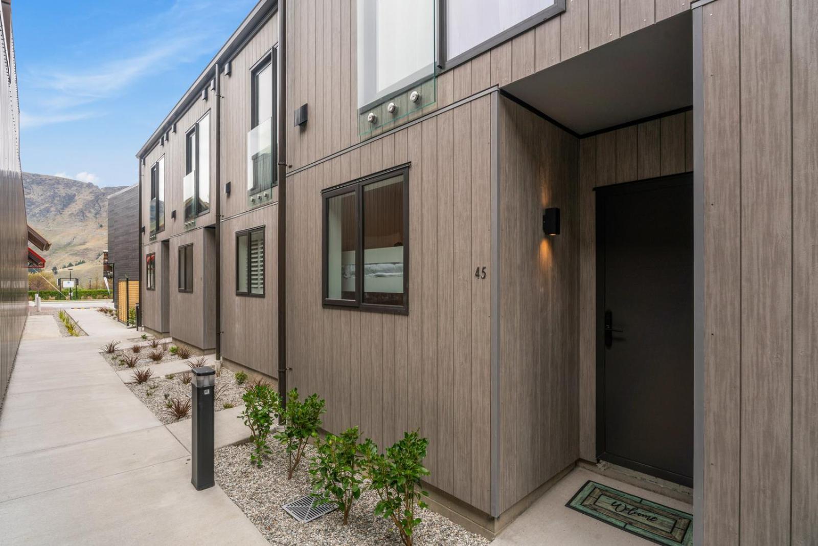 Coronet Escape | Near Shotover & Ski Fields view 4