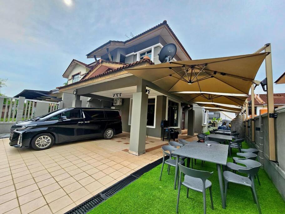 Cozy Holiday Home Karaoke BBQ Bukit Indah JB