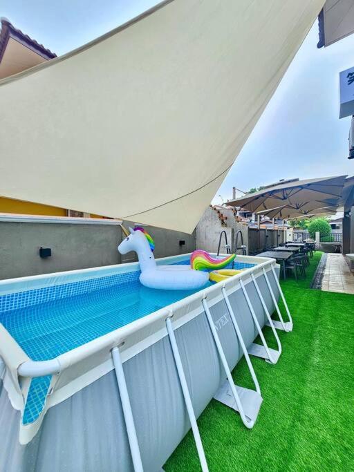 Cozy Holiday Home Karaoke BBQ Bukit Indah JB