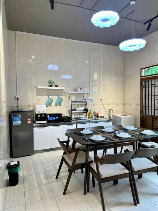Cozy Holiday Home Karaoke BBQ Bukit Indah JB