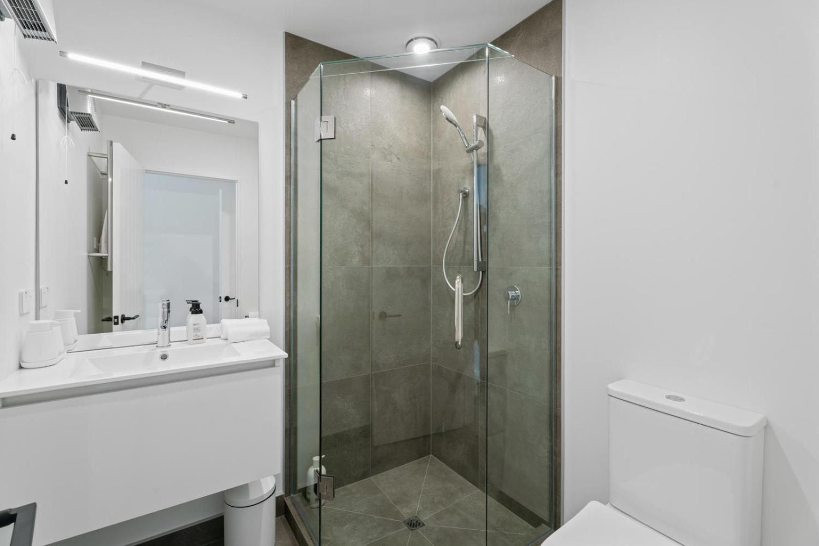 Skippers Rest | Close to ski fields & parking view 4