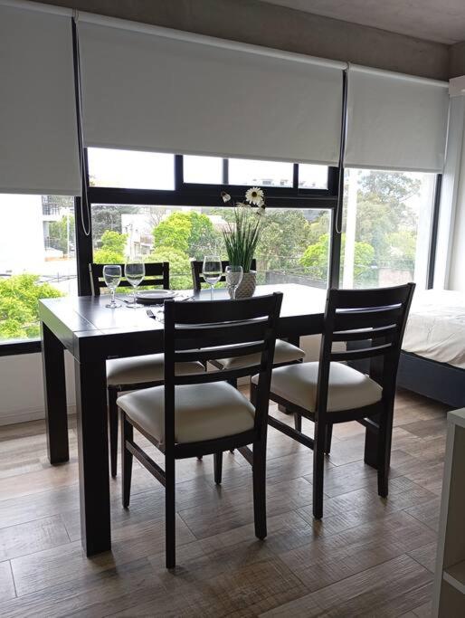 Eneas Flat luminoso con cochera