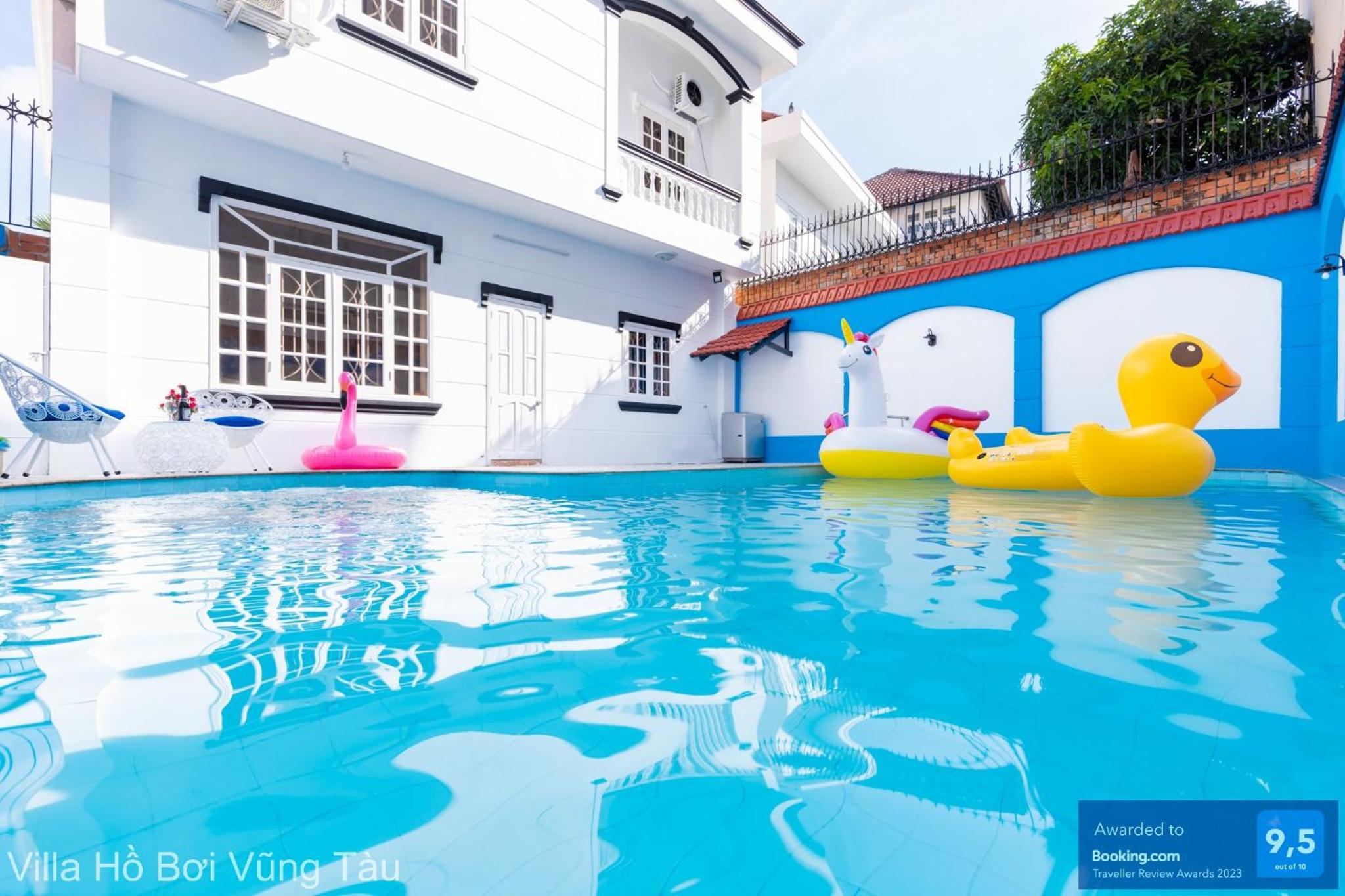 Villa Sân Vườn Gần Biển Bãi Sau - Free Bida - Dàn Karaoke view 3